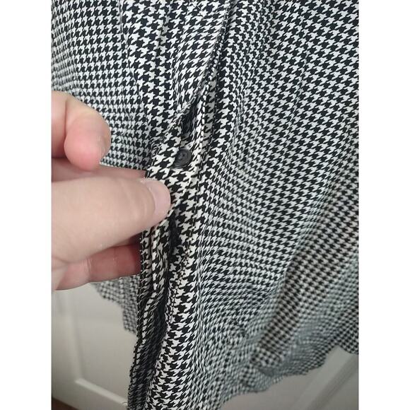J.Jill Woman LP Blouse Black White Hounds tooth V Neck Collared Long Sleeve... - Picture 4 of 10